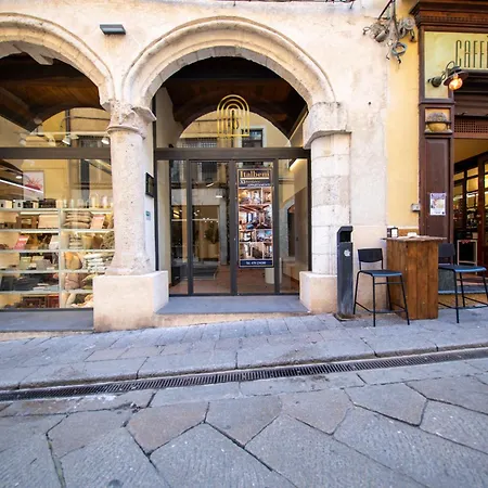 Deluxe In Palazzo Storico - Centro - Alghero Lägenhet *