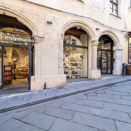 Lägenhet Deluxe In Palazzo Storico - Centro - Alghero *