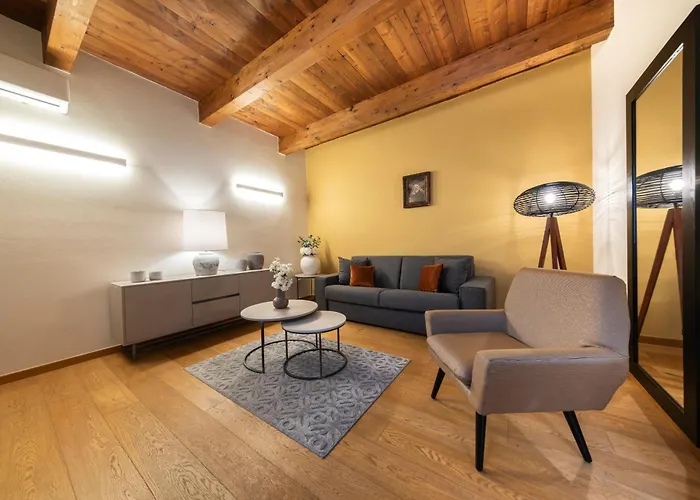 Deluxe In Palazzo Storico - Centro - Alghero * Sassari