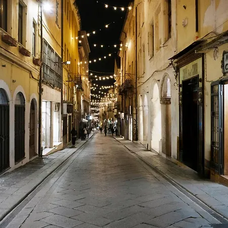 Deluxe In Palazzo Storico - Centro - Alghero * Sassari