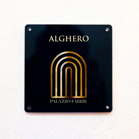 Deluxe In Palazzo Storico - Centro - Alghero Apartment *